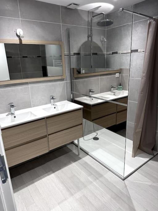 Appartement T4 En Hyper-Centre Бургуэн Экстерьер фото